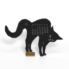 画像をギャラリービューアに読み込む, １２匹の黒猫カレンダー　2024
