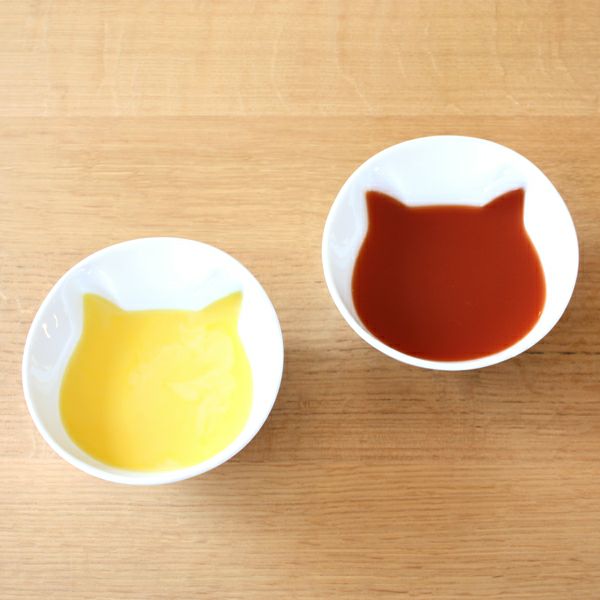ネコが浮き出るスープボウル　２個セット